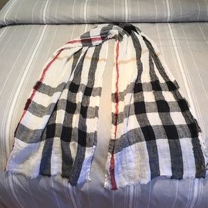Burberry Lightweight Scarf